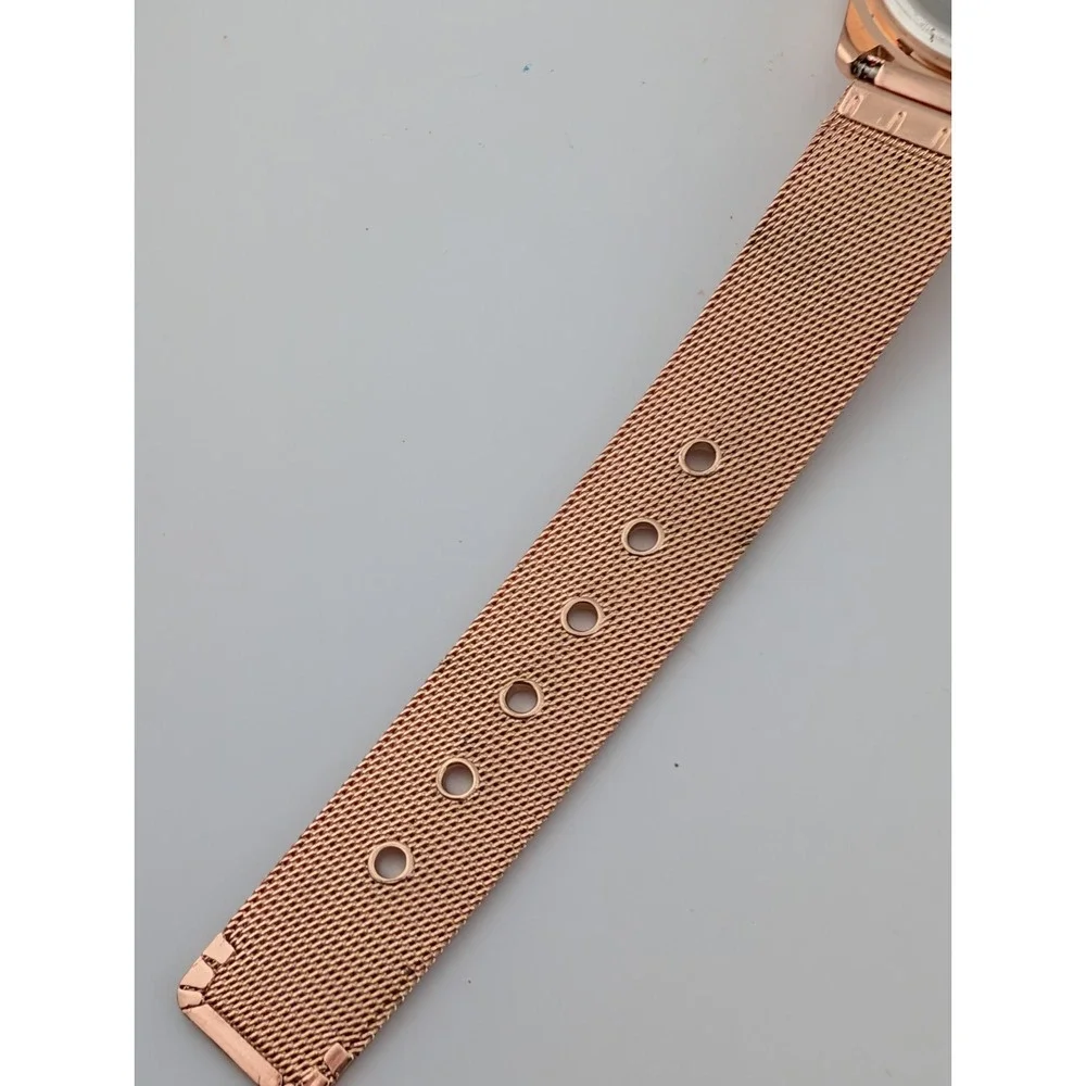 Geneva Watch Women 34mm Case Rose‎ Gold Mesh Metal Band- New Battery